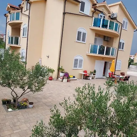 Meri Lägenhet Vodice